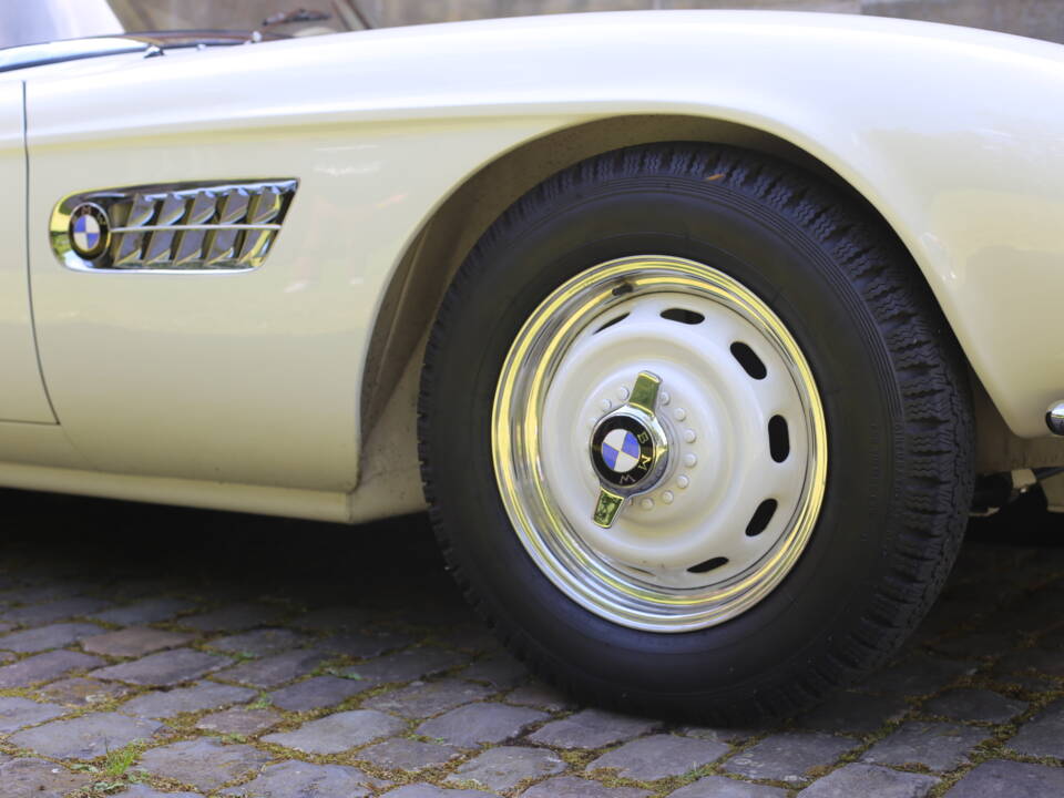 Image 39/51 of BMW 507 (1957)