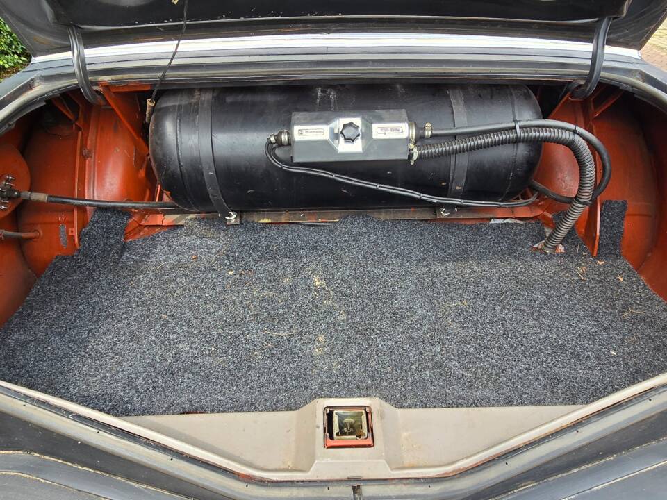 Afbeelding 15/16 van Lincoln Continental Mark V (1977)