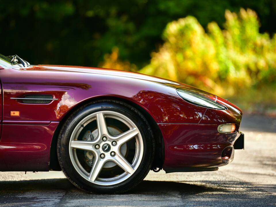 Obraz 15/50 pojazdu Aston Martin DB 7 (1997)