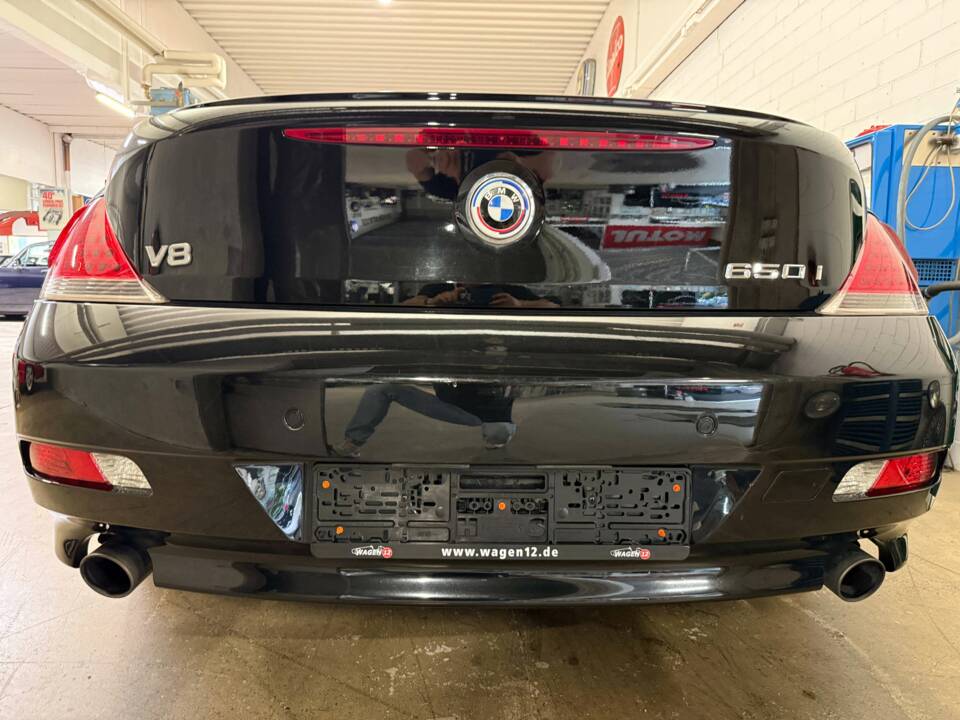 Image 17/19 de BMW 650i (2007)