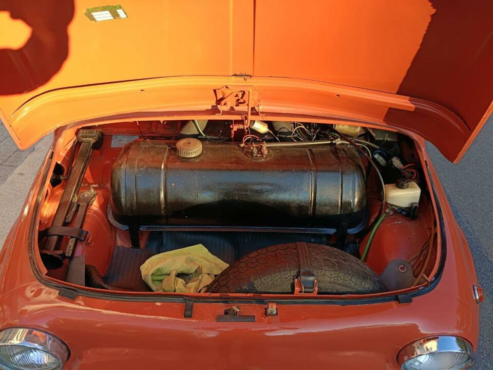 Image 16/50 of FIAT 500 L (1971)
