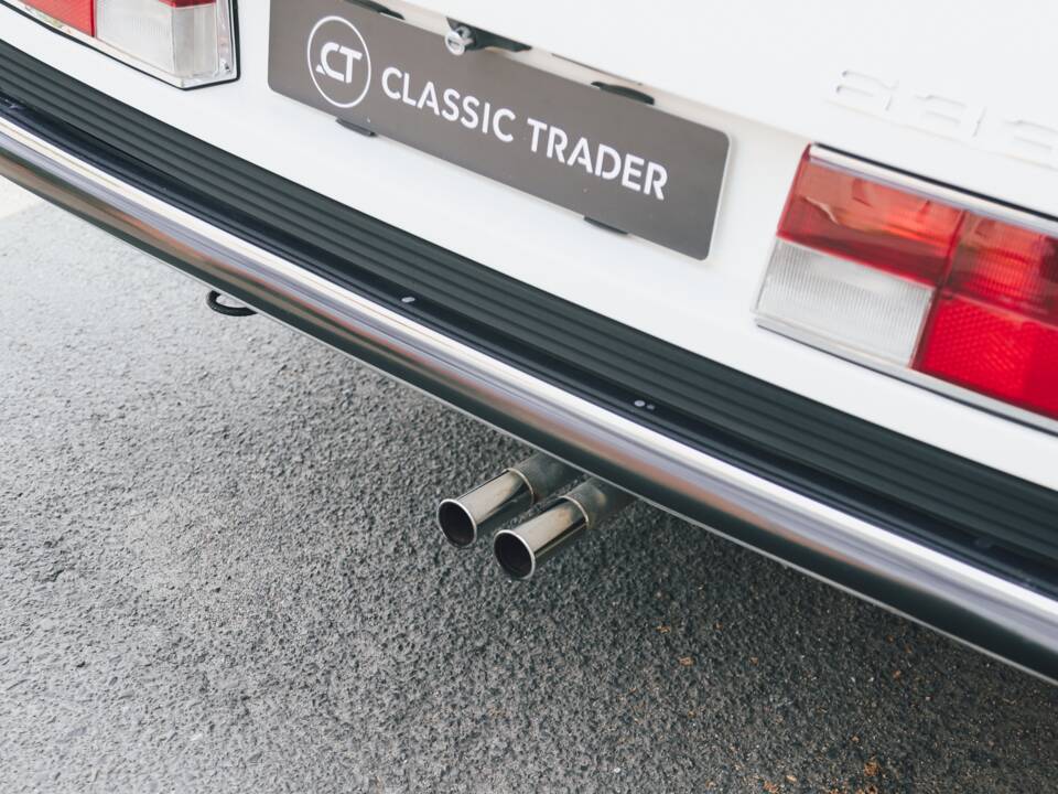Bild 12/40 von BMW 633 CSi (1984)