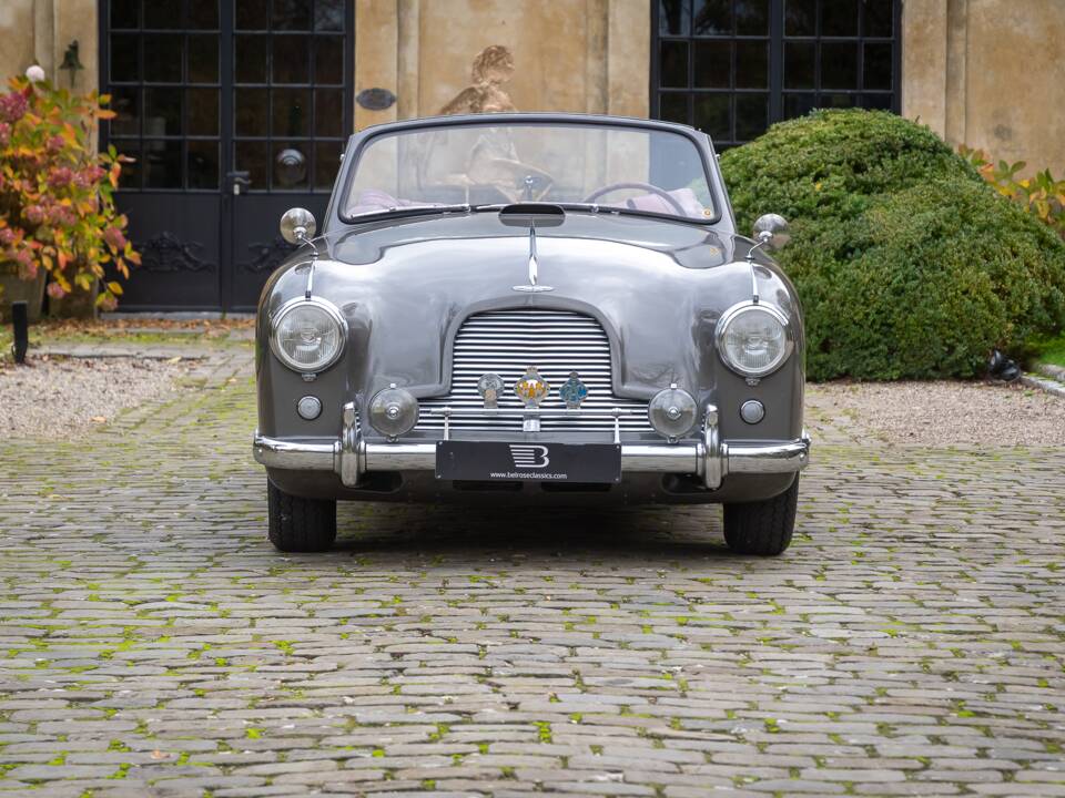 Afbeelding 2/29 van Aston Martin DB 2&#x2F;4 Mk II DHC (1956)