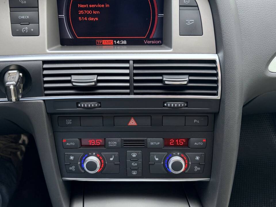 Imagen 31/42 de Audi S6 Avant 5.2 V10 quattro (2006)