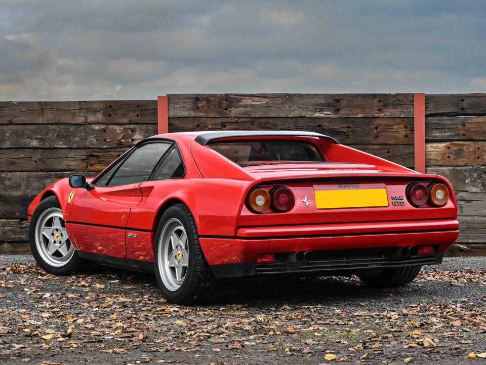 Imagen 3/28 de Ferrari 328 GTB (1989)