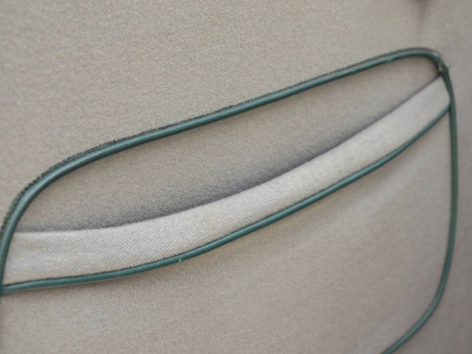 Image 40/50 of Lancia Ardea (1949)