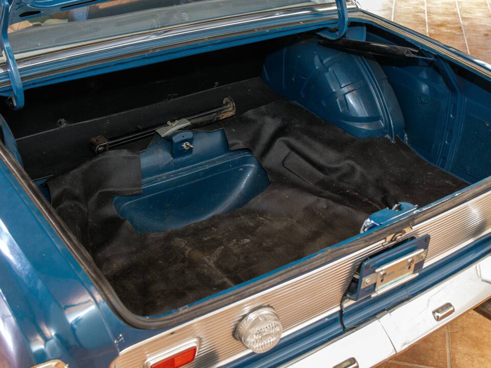 Image 8/26 of Ford Taunus 17m 1700 (1965)