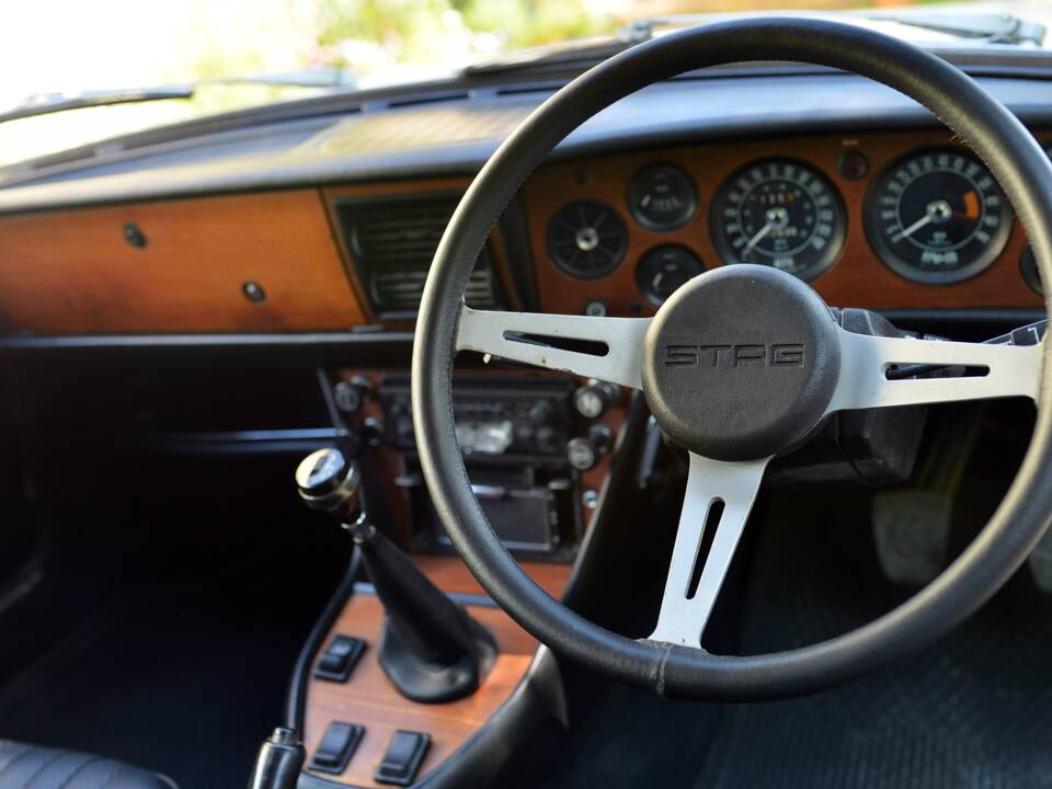 Image 19/23 de Triumph Stag (1972)