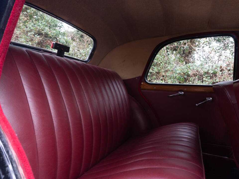 Image 10/13 of Citroën Traction Avant 15&#x2F;6 (1951)