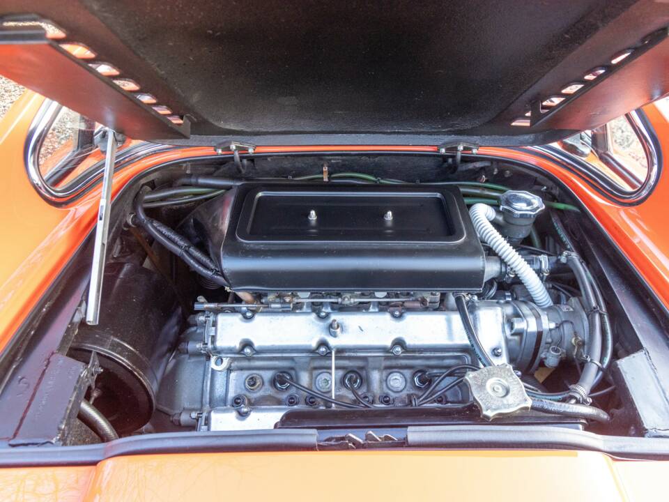 Image 38/50 de Ferrari Dino 246 GT (1970)