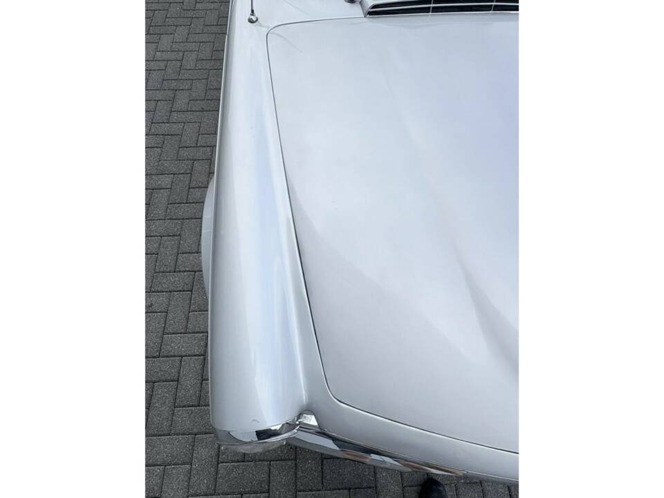 Image 22/50 of Mercedes-Benz 230 SL (1966)