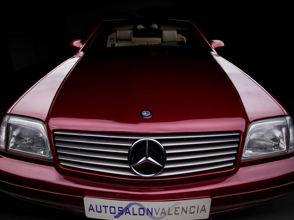 Image 32/45 of Mercedes-Benz SL 280 "Final Edition" (2001)