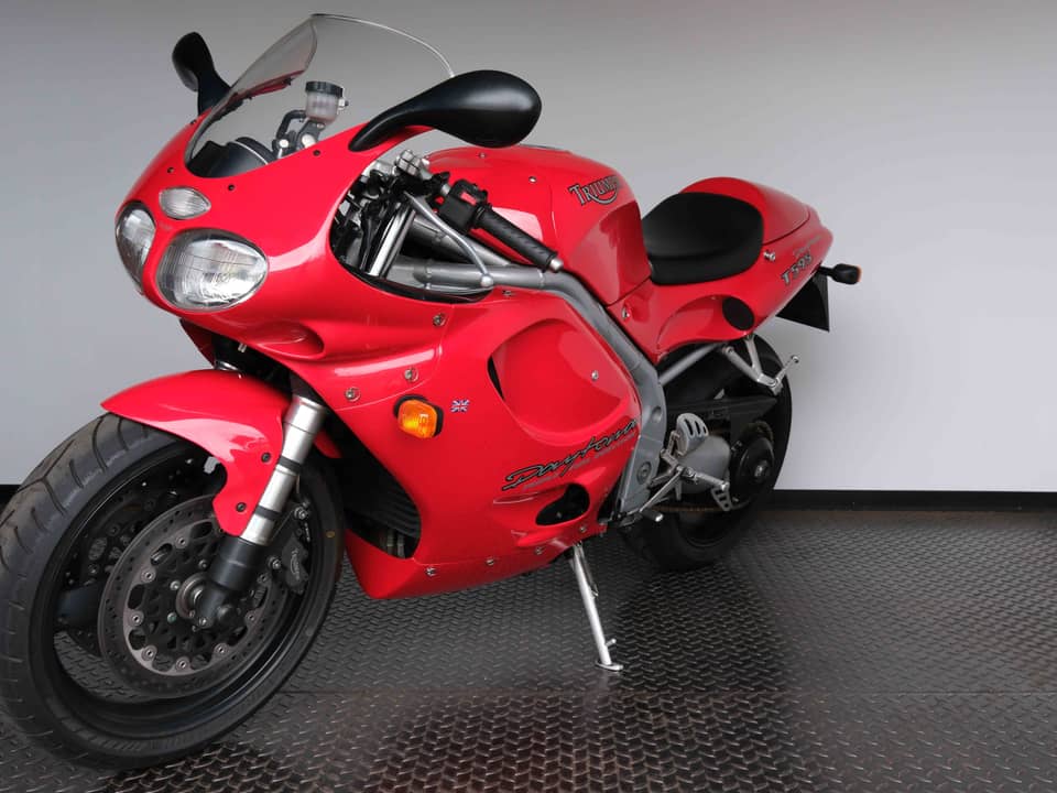 Image 41/66 of Triumph Daytona T595 (1998)