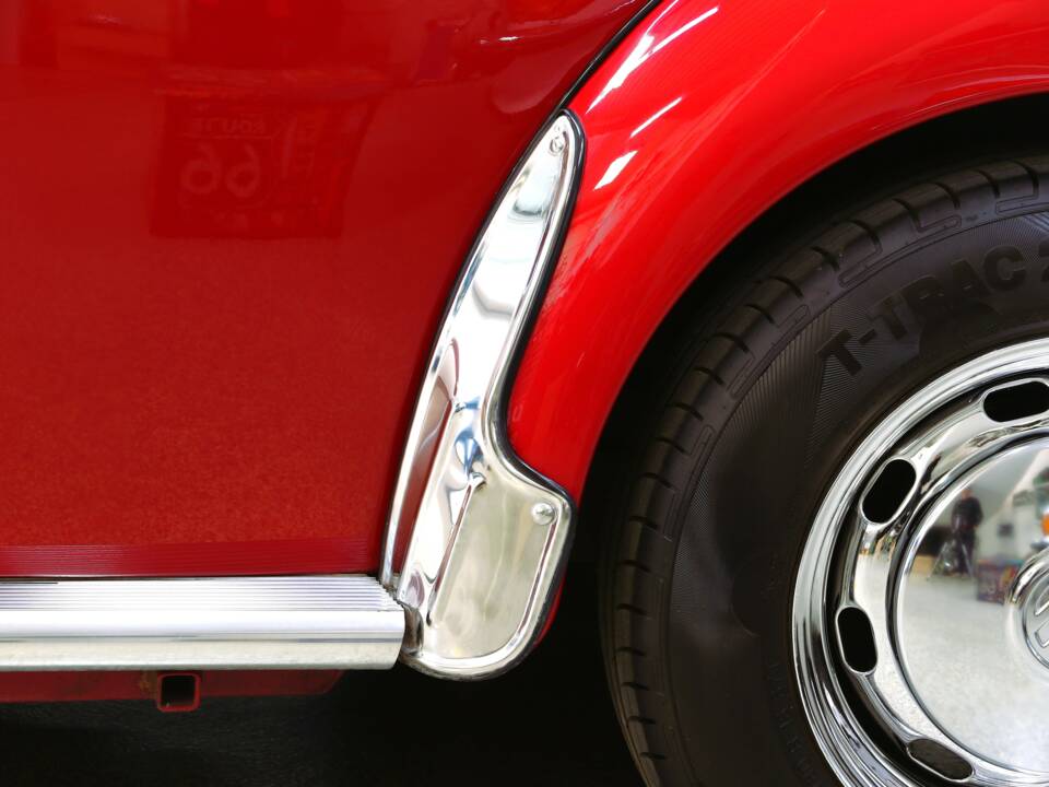 Immagine 16/34 di Volkswagen Beetle 1303 LS (1978)