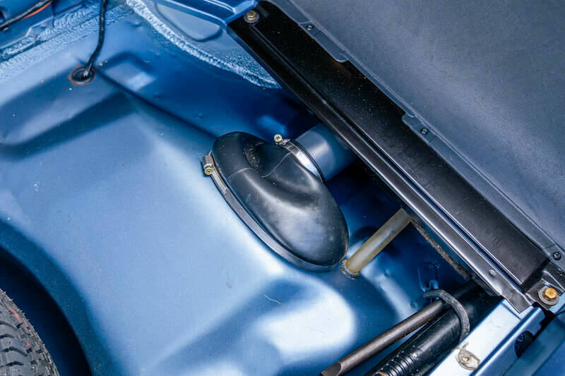 Bild 45/48 von Ford Capri 2,8i (1983)