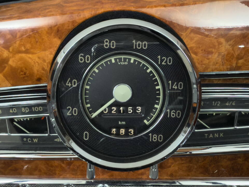 Bild 26/44 von Mercedes-Benz 300 S Cabriolet A (1953)