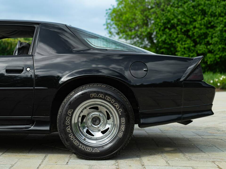 Bild 23/50 von Chevrolet Camaro Z28 (1992)