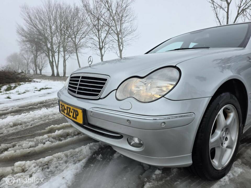 Bild 21/39 von Mercedes-Benz C 180 Kompressor T (2002)