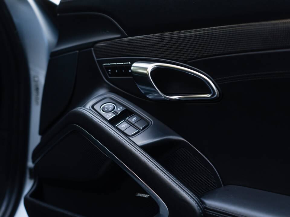 Image 41/57 of Porsche 911 Turbo S (2013)