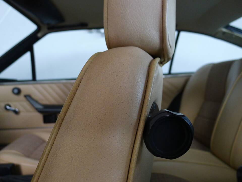 Image 14/29 of Alfa Romeo Alfetta GT 1.6 (1979)