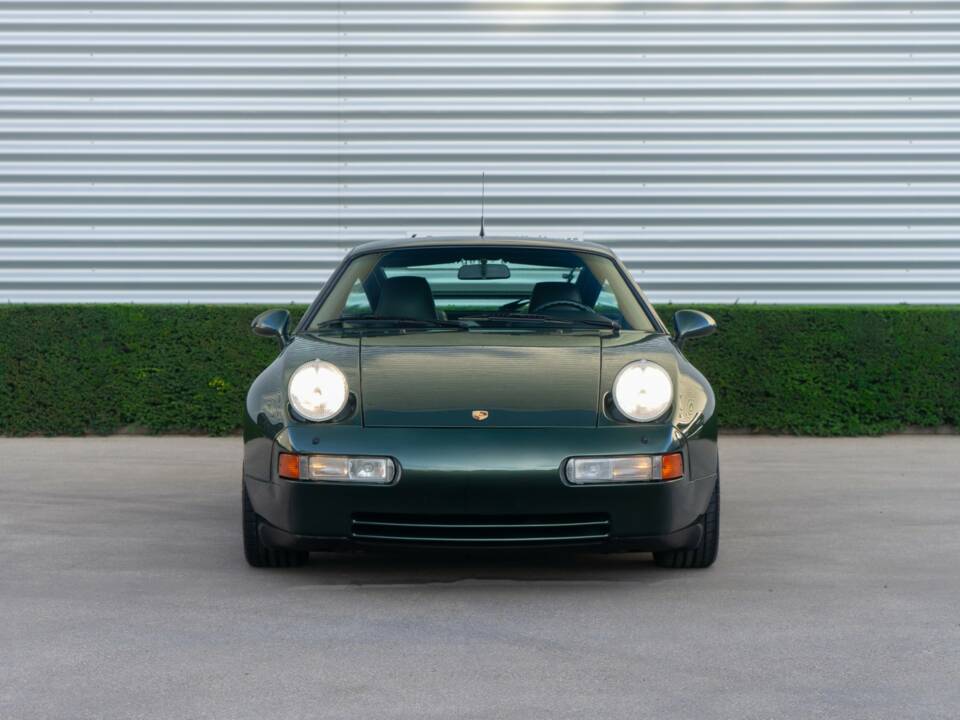 Afbeelding 4/46 van Porsche 928 GTS (1993)