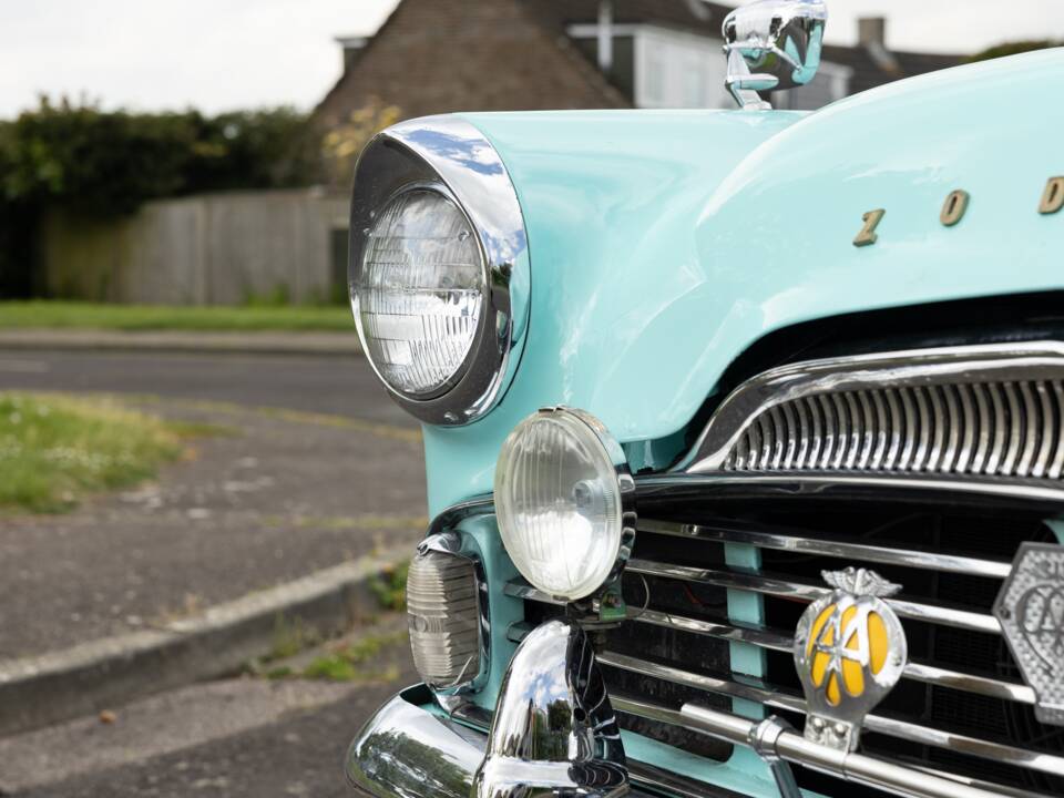 Afbeelding 30/45 van Ford Zodiac (1961)