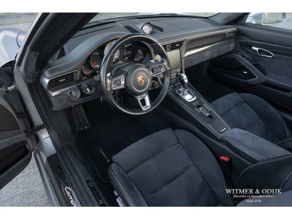 Image 5/38 of Porsche 911 Carrera GTS (2017)