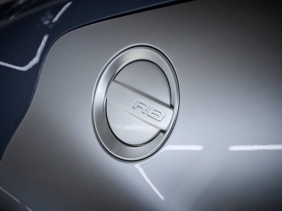 Immagine 60/96 di Audi R8 (2008)