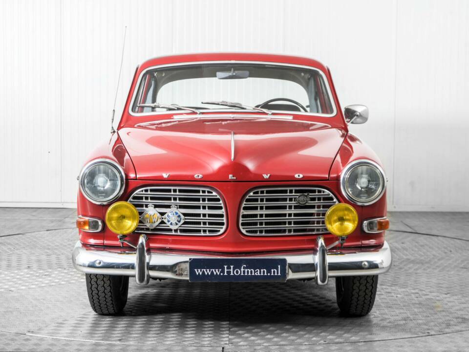 Image 14/50 of Volvo P 123 GT (1968)