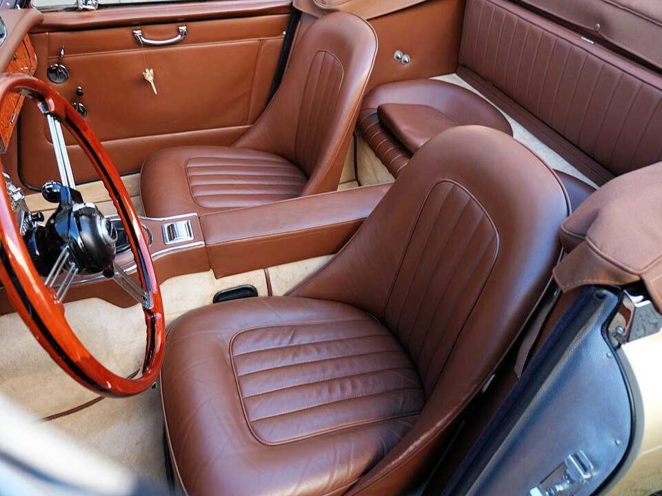 Image 29/68 of Austin-Healey 3000 Mk III (BJ8) (1965)