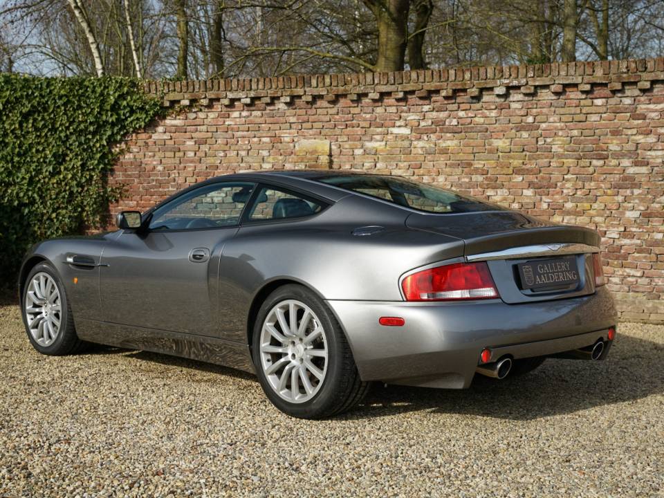 Imagen 41/50 de Aston Martin V12 Vanquish (2003)