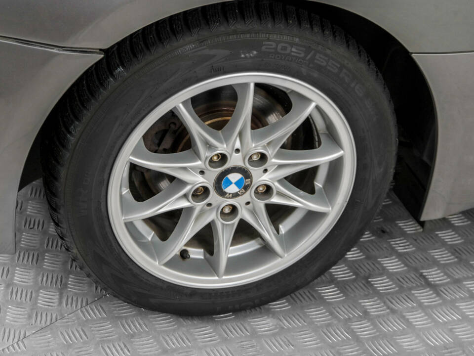 Bild 32/50 von BMW Z4 2.5i (2004)