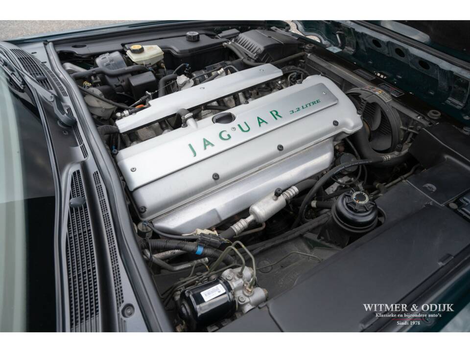 Bild 33/34 von Jaguar XJ6 3.2 Executive (1997)