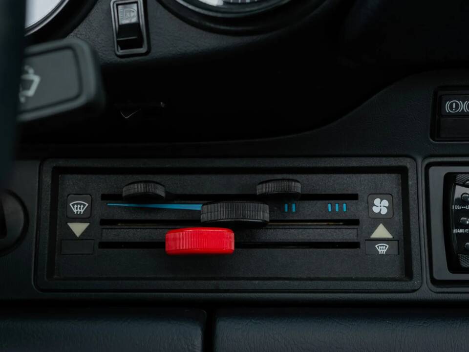 Afbeelding 15/26 van Porsche 911 Carrera 3.2 (1988)