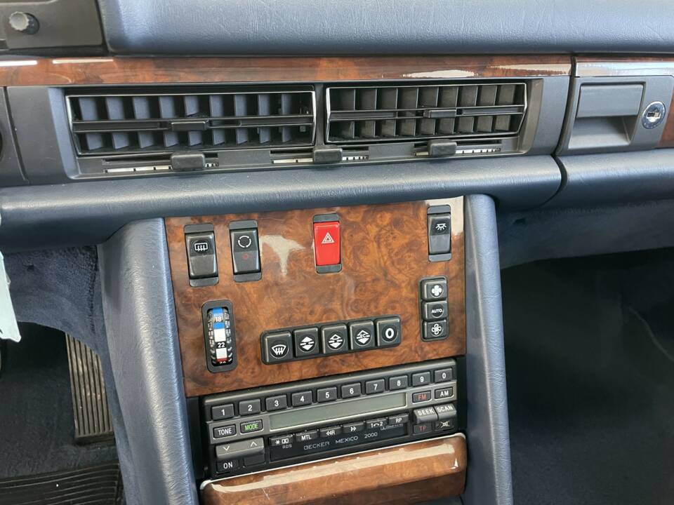 Image 16/40 de Mercedes-Benz 560 SEL (1987)