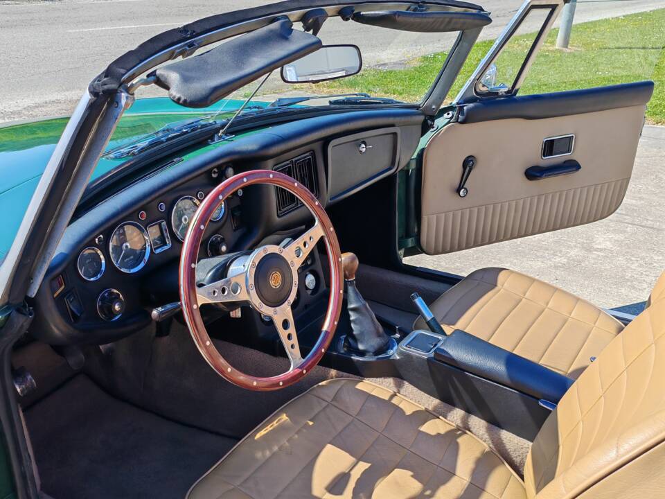 Immagine 28/37 di MG MGB (1972)