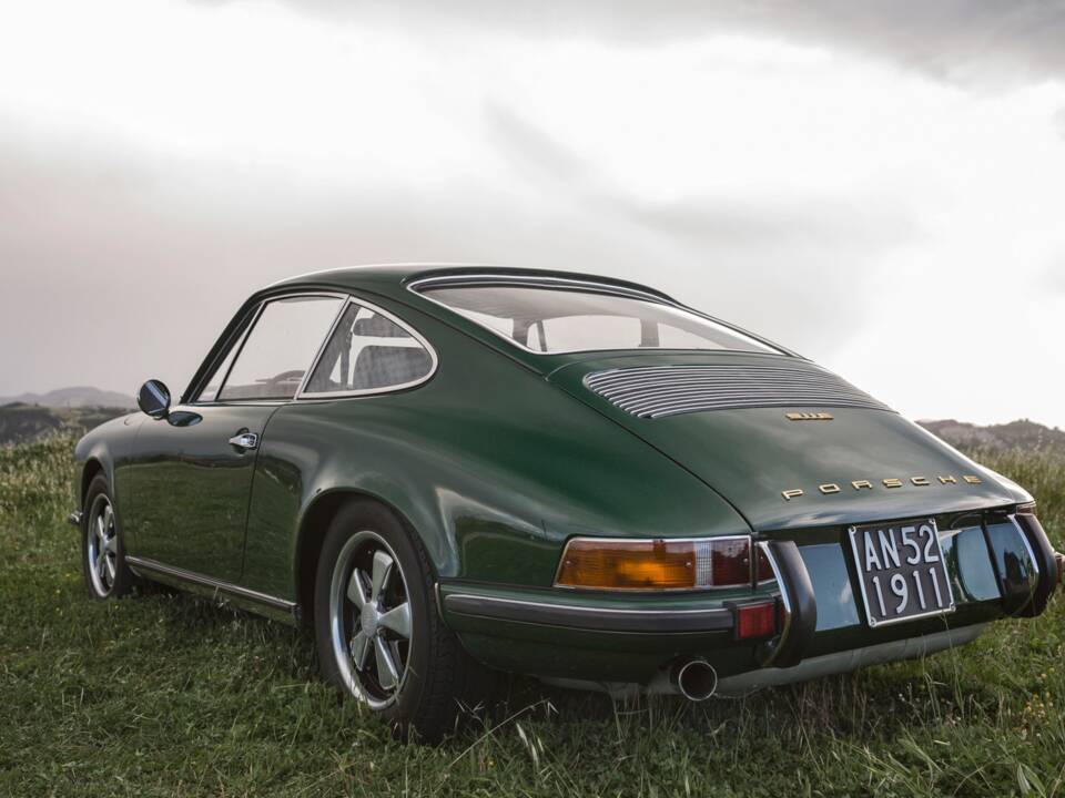 Bild 9/43 von Porsche 911 2.0 E (1969)