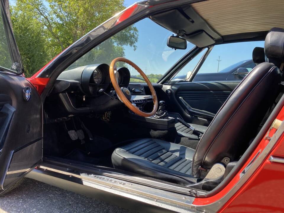 Image 7/8 of Alfa Romeo Montreal (1973)