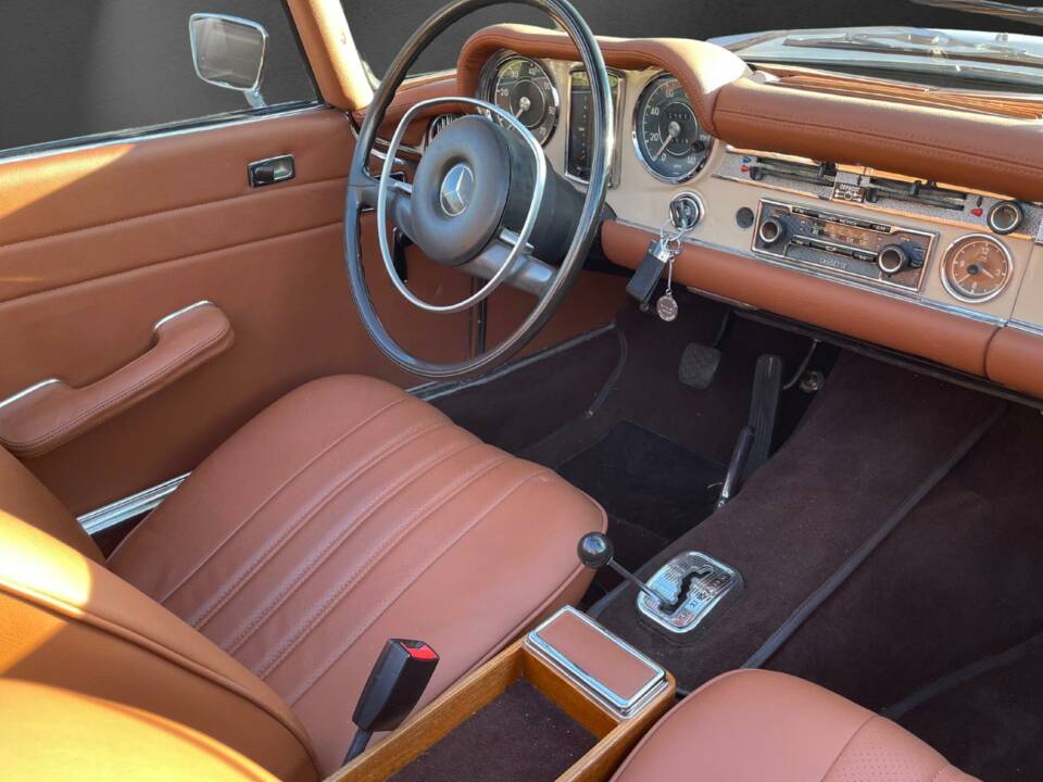 Immagine 20/50 di Mercedes-Benz 280 SL (1969)