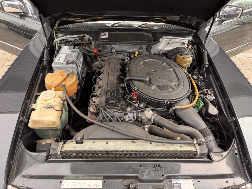 Imagen 19/93 de Mercedes-Benz 300 SL (1988)