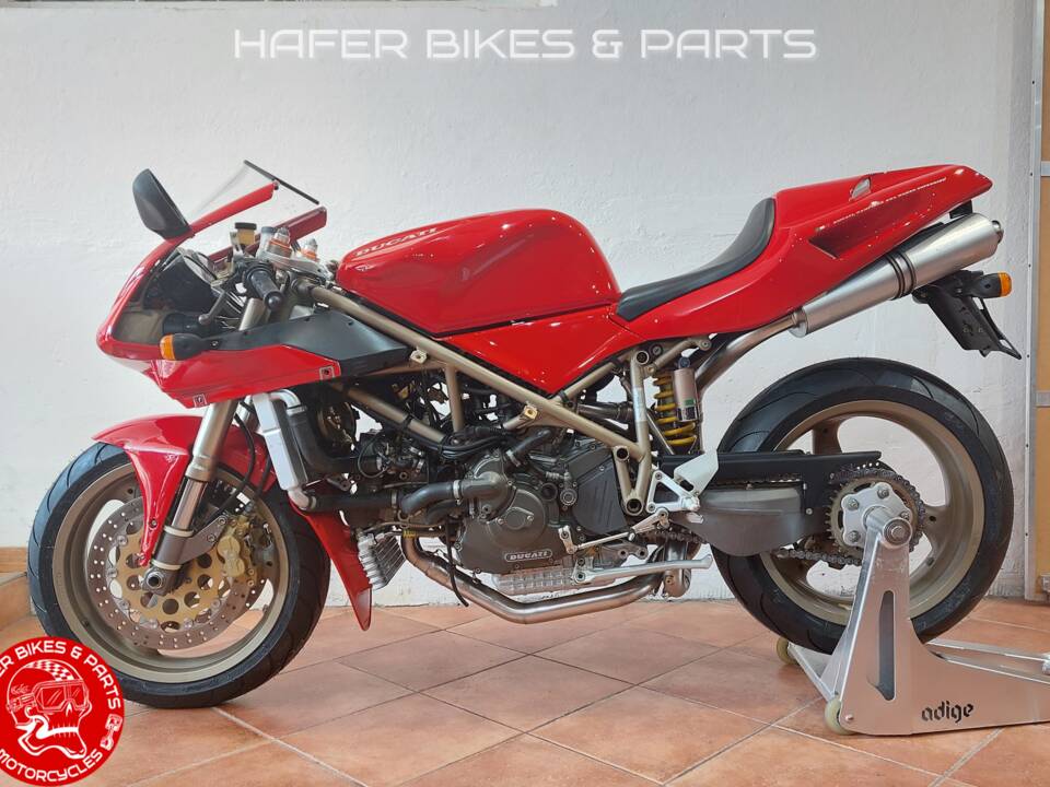 Image 53/57 of Ducati 916 (1997)