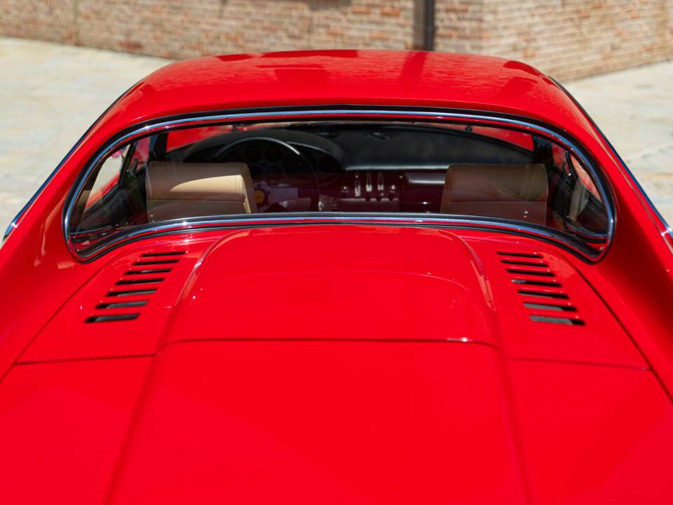 Image 17/50 de Ferrari Dino 246 GT (1971)