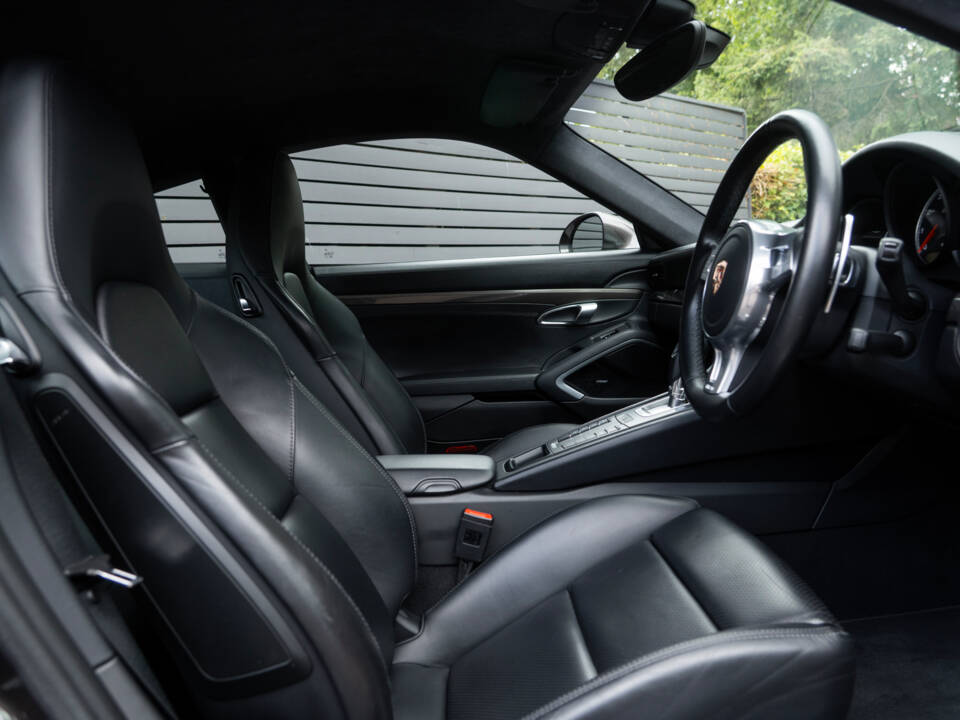 Imagen 40/51 de Porsche 911 Turbo (2014)