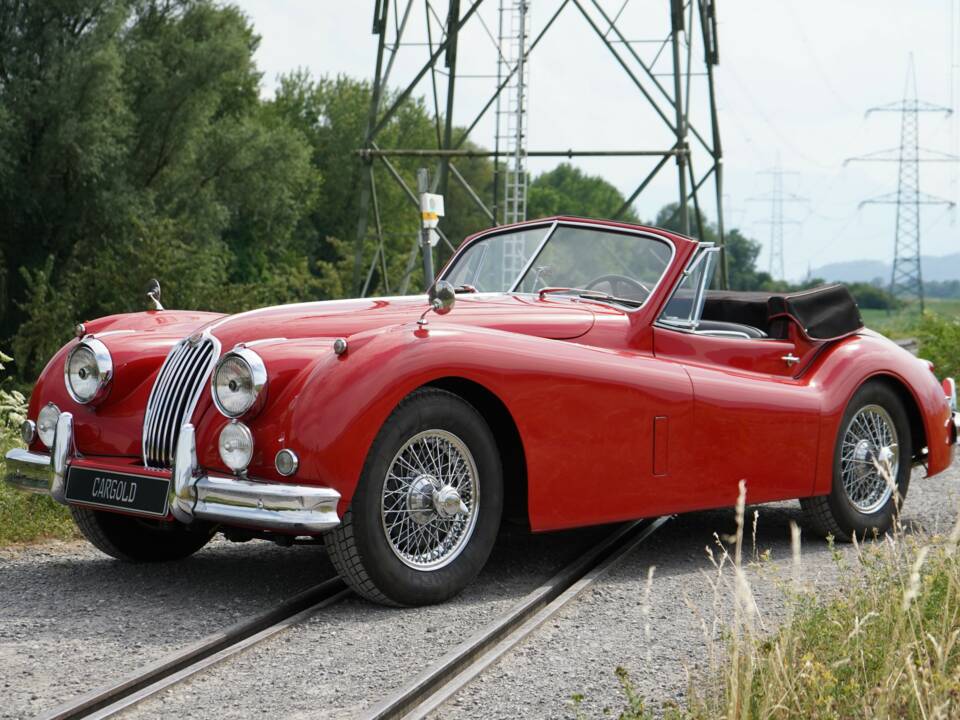 Imagen 28/51 de Jaguar XK 140 SE DHC (1957)