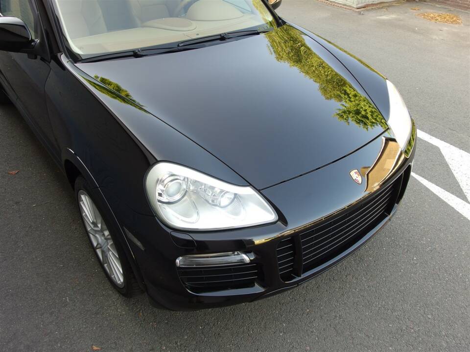 Image 9/98 of Porsche Cayenne GTS (2008)