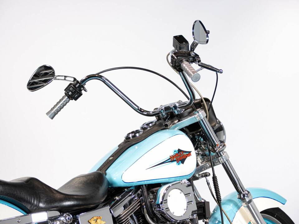 Image 31/50 de Harley-Davidson Dyna Glide Custom (1994)