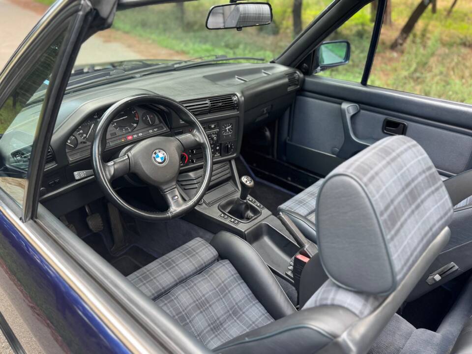 Imagen 10/42 de BMW 325i (1991)
