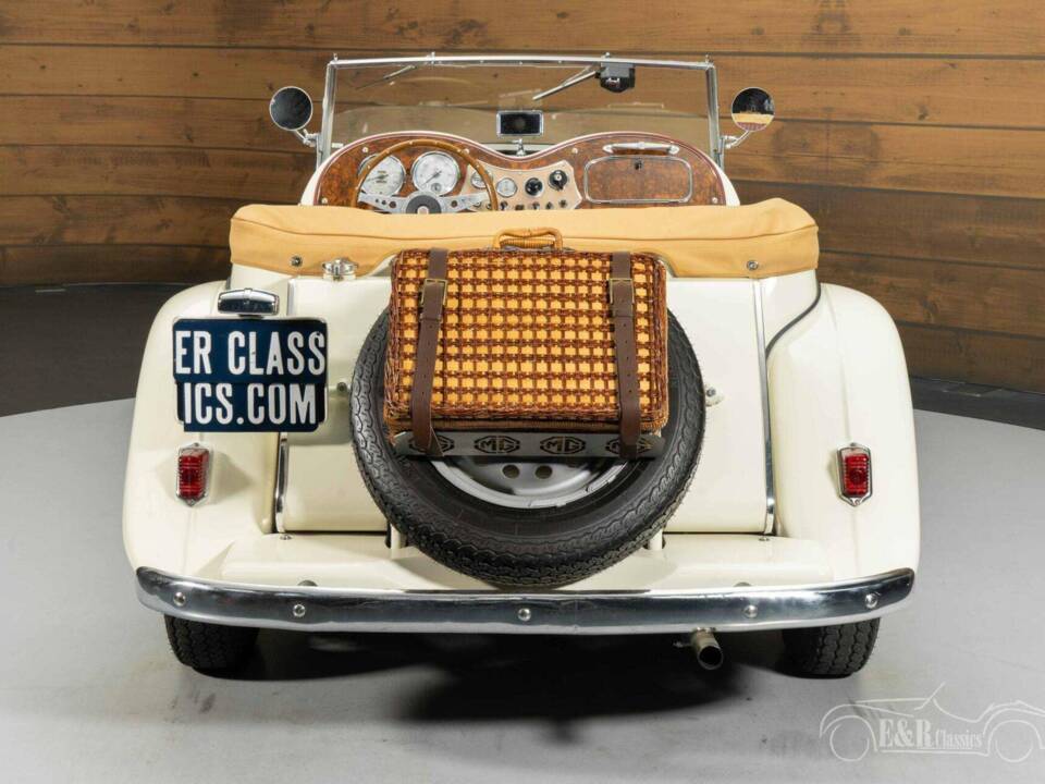 Image 12/19 of MG TD (1953)