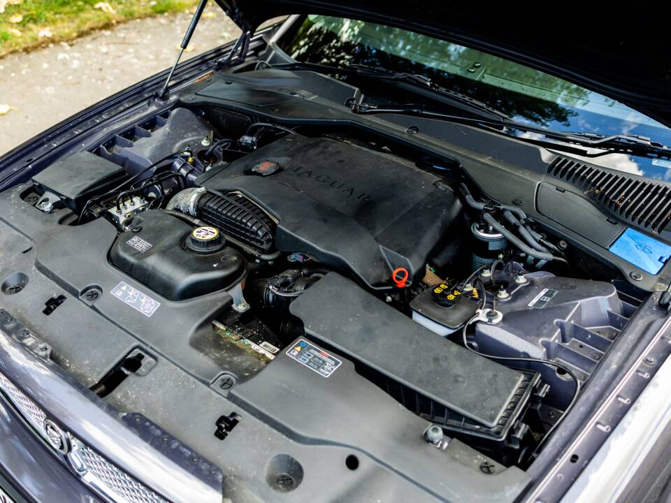 Afbeelding 44/47 van Jaguar XJ 2.7 D (2008)