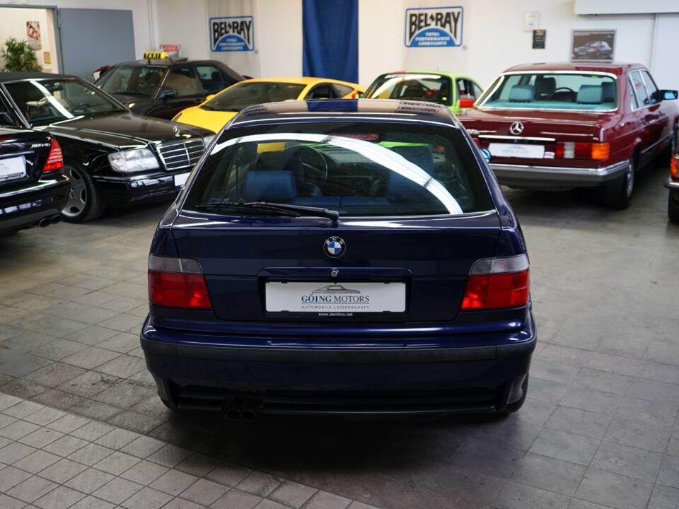 Image 11/33 of BMW 323ti Compact (1999)